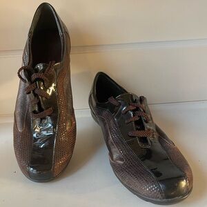 Vaneli Sport Amity Brown Leather Fashion Sneakers 7.5 N